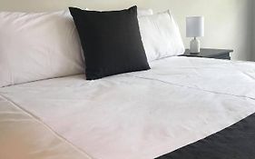 Guiding Star Motel & Hotel